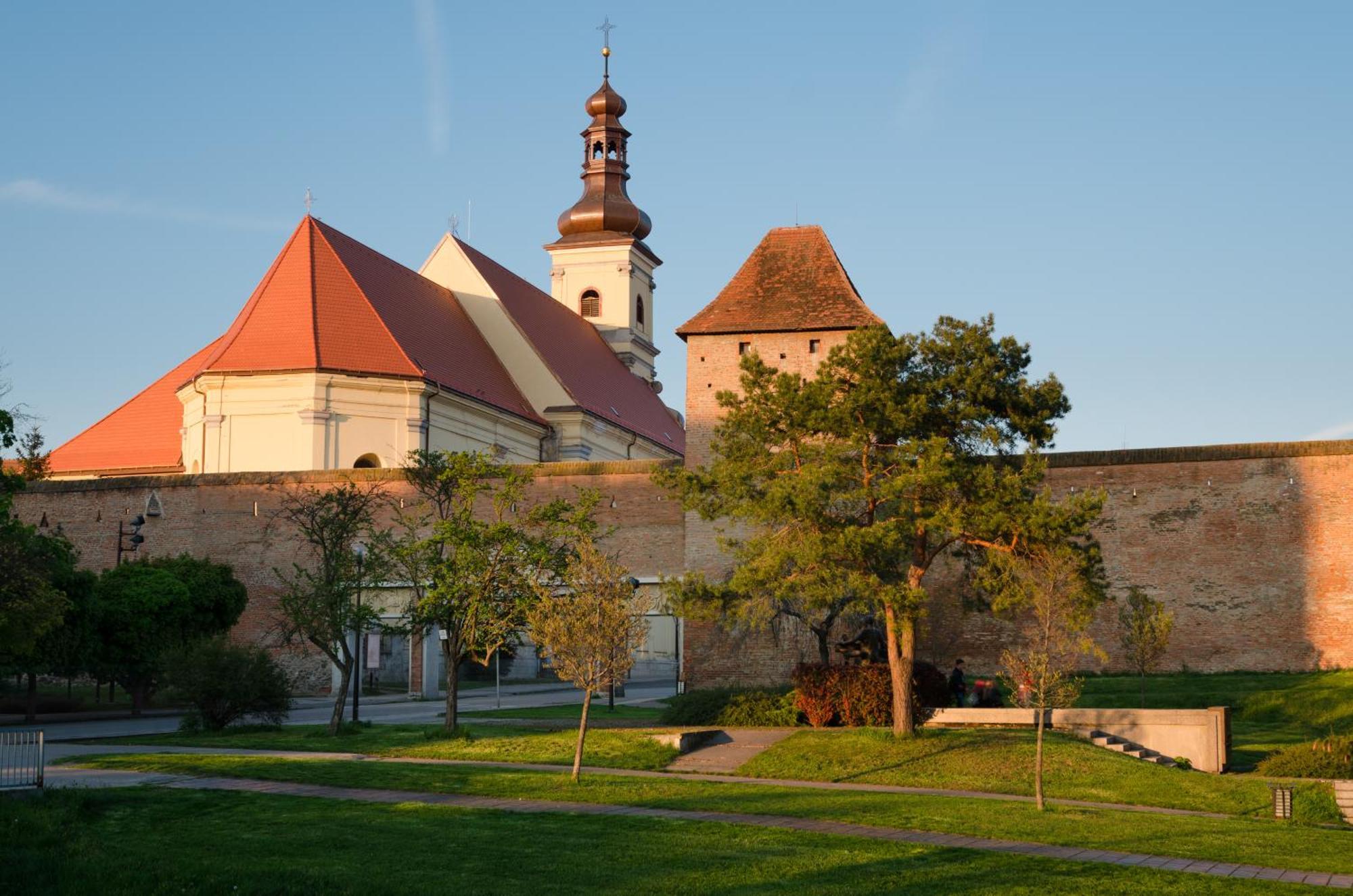 Milde'S Apartment Near The City Center - Hospodarska Street Trnava Esterno foto